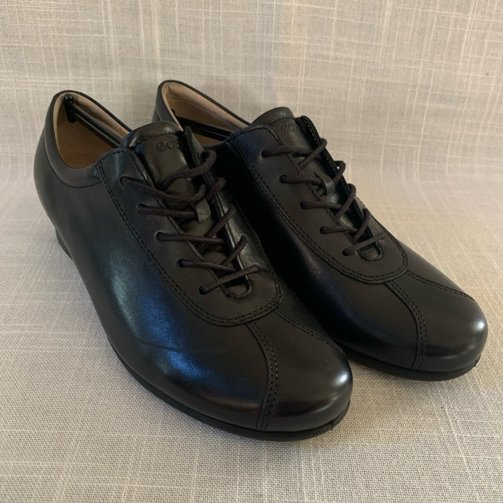 Ecco Women’s Shoes Sneaker Abelone Lace Up Black Leather Size 9 / 9.5 EU 40